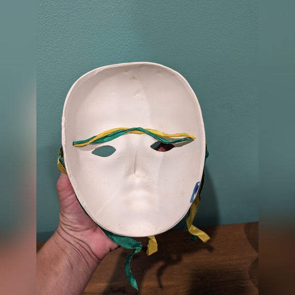 Porcelain Mardi Gras Mask - Picture 2 of 3